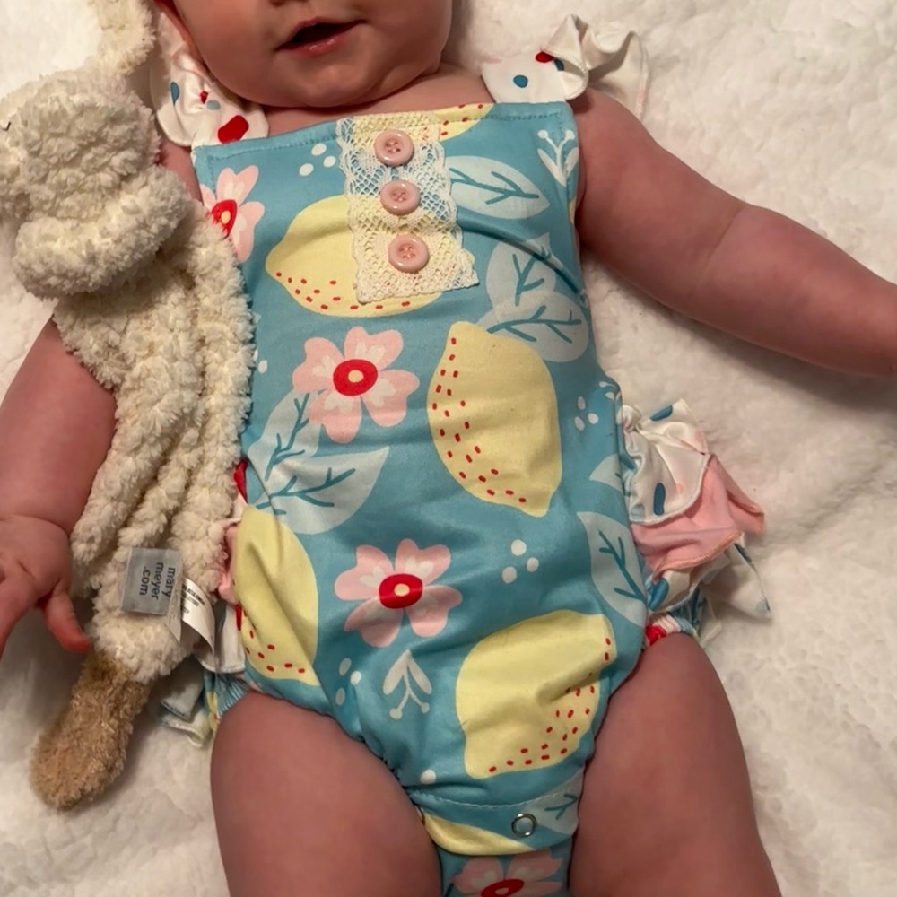Adorable Ruffled Bamboo Bubble 3-6m